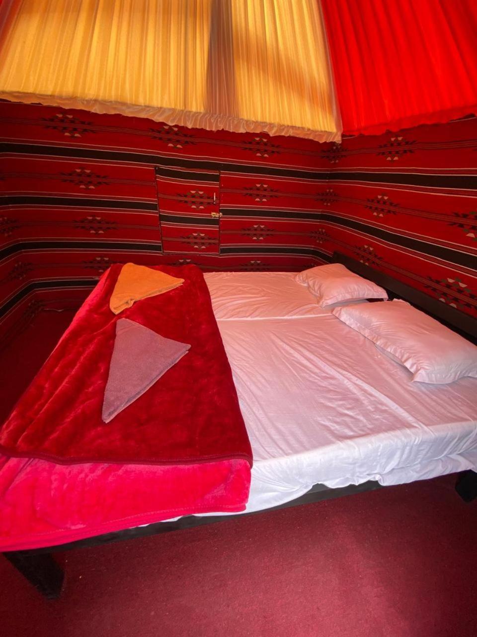 Wadi Rum Bedouin City Camp & Tours Zewnętrze zdjęcie